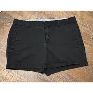 JCP Women’s Shorts Size 8 - missing inside button Casual Spring Comfy